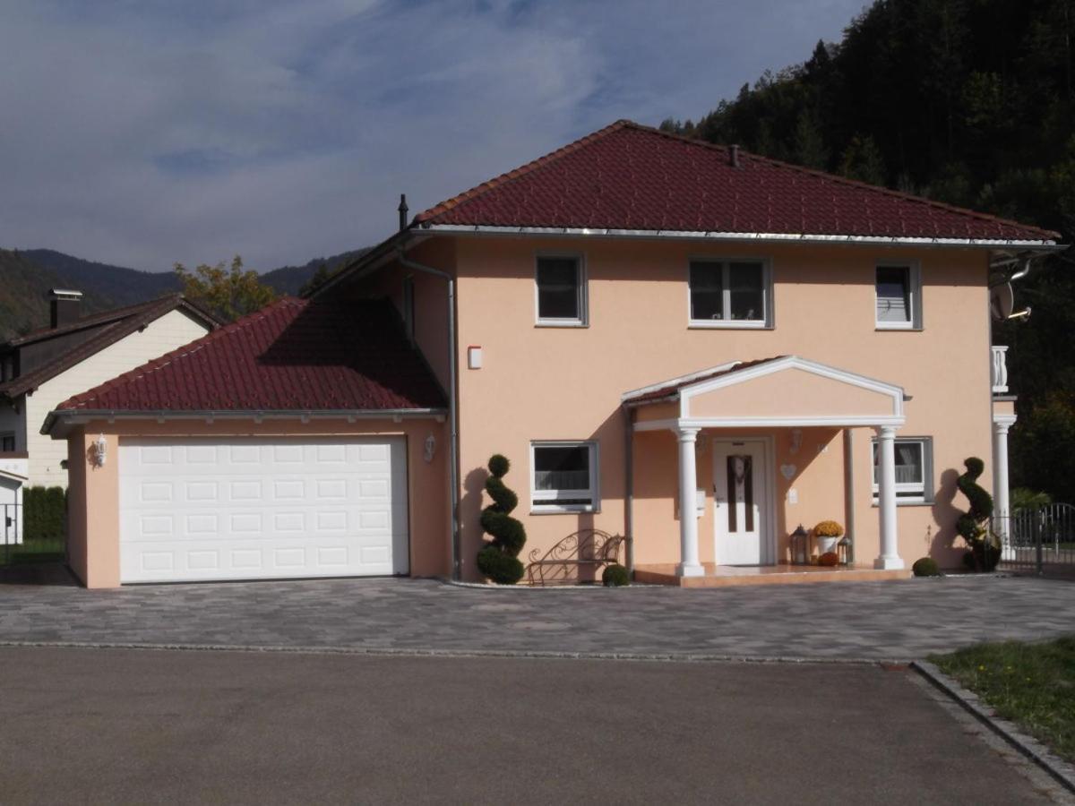 Toscana-Residenz Im Schwarzwald Utzenfeld Buitenkant foto